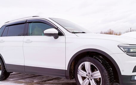 Volkswagen Tiguan II, 2020 год, 3 600 000 рублей, 2 фотография