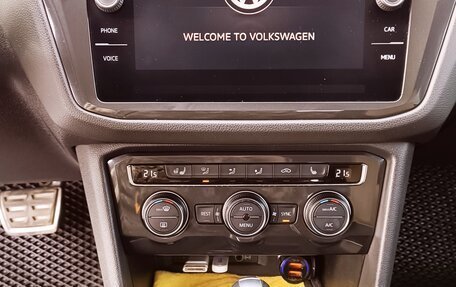 Volkswagen Tiguan II, 2020 год, 3 600 000 рублей, 18 фотография