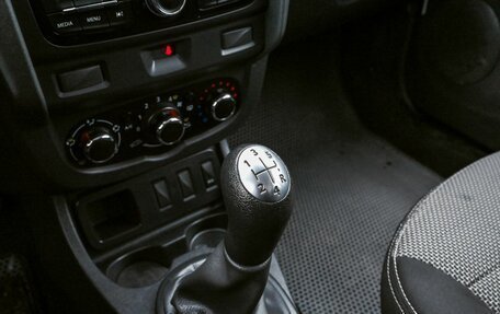 Renault Duster I рестайлинг, 2018 год, 1 029 000 рублей, 10 фотография