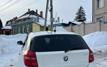 BMW 1 серия, 2010 год, 800 000 рублей, 2 фотография