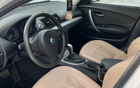 BMW 1 серия, 2010 год, 800 000 рублей, 8 фотография