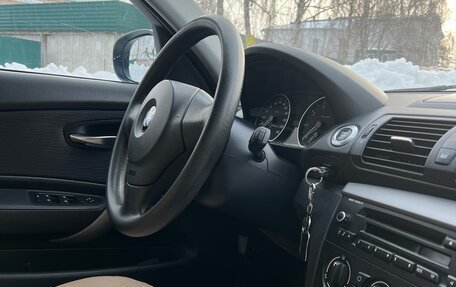 BMW 1 серия, 2010 год, 800 000 рублей, 7 фотография