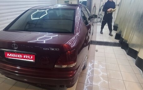 Lexus GS II рестайлинг, 1998 год, 980 000 рублей, 21 фотография