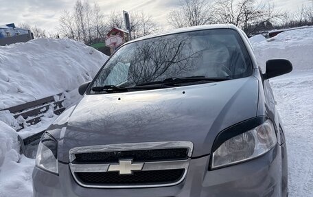 Chevrolet Aveo III, 2010 год, 300 000 рублей, 2 фотография