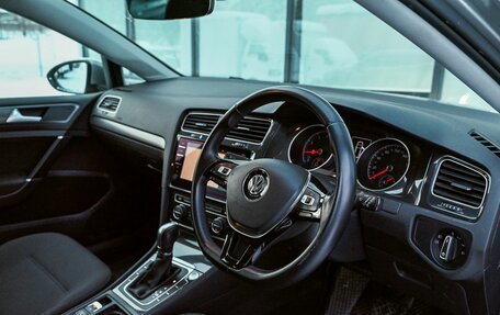 Volkswagen Golf VII, 2018 год, 1 299 000 рублей, 17 фотография