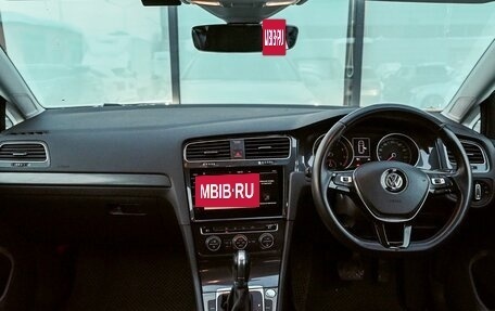 Volkswagen Golf VII, 2018 год, 1 299 000 рублей, 7 фотография