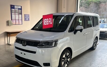 Honda Stepwgn, 2022 год, 2 550 000 рублей, 14 фотография