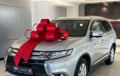 Mitsubishi Outlander III рестайлинг 3, 2018 год, 2 197 000 рублей, 1 фотография