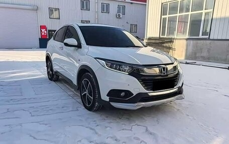 Honda Vezel, 2022 год, 1 750 000 рублей, 1 фотография