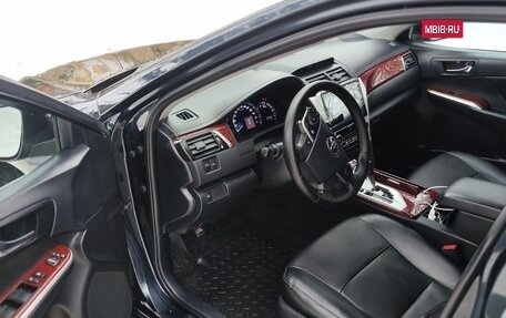 Toyota Camry, 2012 год, 1 555 000 рублей, 10 фотография