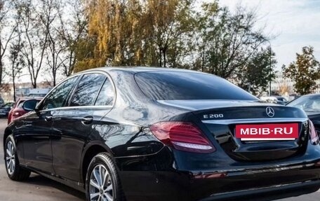 Mercedes-Benz E-Класс, 2019 год, 5 000 000 рублей, 5 фотография