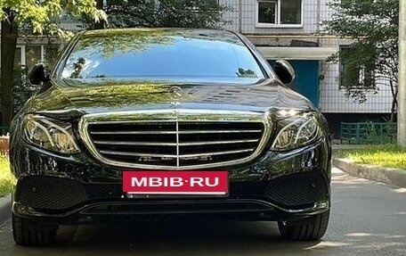 Mercedes-Benz E-Класс, 2019 год, 5 000 000 рублей, 8 фотография