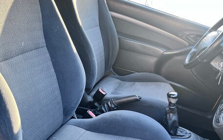 Ford Focus IV, 2001 год, 230 000 рублей, 17 фотография