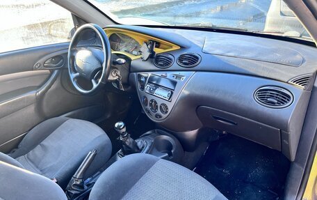 Ford Focus IV, 2001 год, 230 000 рублей, 27 фотография