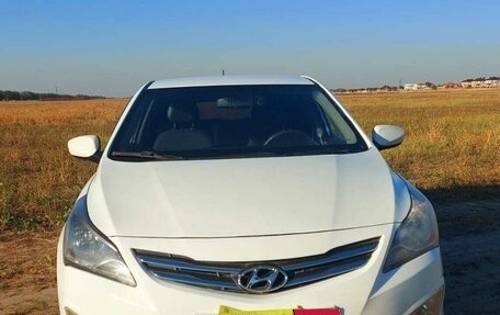 Hyundai Solaris II рестайлинг, 2016 год, 1 100 000 рублей, 3 фотография