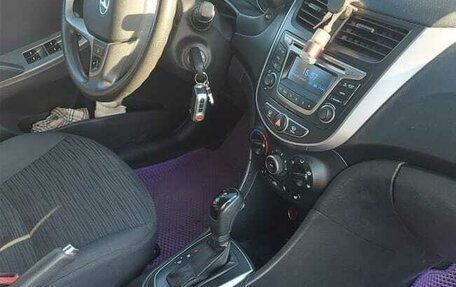 Hyundai Solaris II рестайлинг, 2016 год, 1 100 000 рублей, 26 фотография