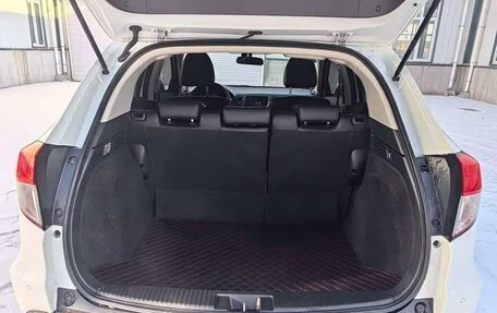 Honda Vezel, 2022 год, 1 750 000 рублей, 6 фотография