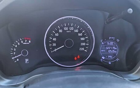 Honda Vezel, 2022 год, 1 750 000 рублей, 11 фотография