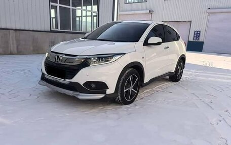 Honda Vezel, 2022 год, 1 750 000 рублей, 3 фотография