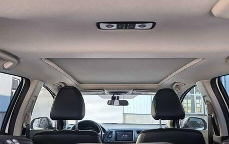 Honda Vezel, 2022 год, 1 750 000 рублей, 20 фотография