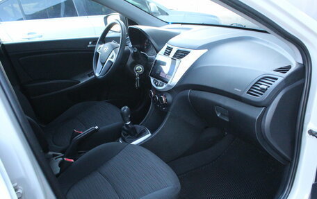 Hyundai Solaris II рестайлинг, 2016 год, 1 150 000 рублей, 5 фотография