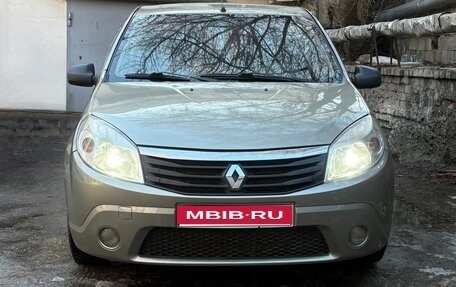 Renault Sandero I, 2013 год, 570 000 рублей, 1 фотография