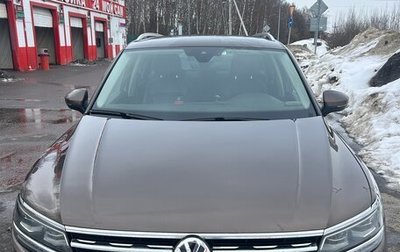 Volkswagen Tiguan II, 2018 год, 2 185 000 рублей, 1 фотография