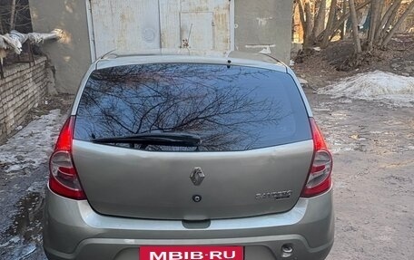 Renault Sandero I, 2013 год, 570 000 рублей, 2 фотография