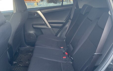 Toyota RAV4, 2018 год, 2 600 000 рублей, 8 фотография