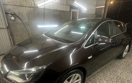 Opel Astra J, 2014 год, 1 100 000 рублей, 17 фотография