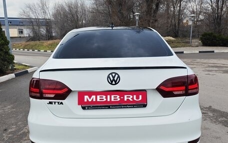 Volkswagen Jetta VI, 2014 год, 950 000 рублей, 2 фотография