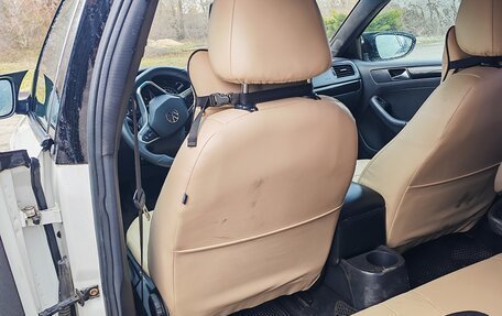 Volkswagen Jetta VI, 2014 год, 950 000 рублей, 11 фотография