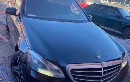 Mercedes-Benz E-Класс, 2014 год, 1 550 000 рублей, 3 фотография