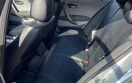 BMW 1 серия, 2005 год, 650 000 рублей, 13 фотография