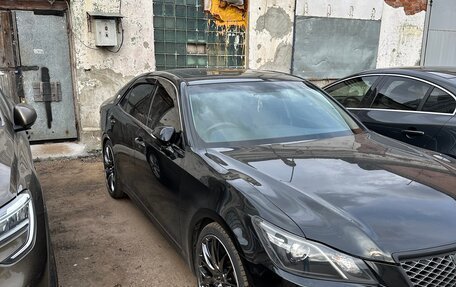 Toyota Crown, 2013 год, 3 200 000 рублей, 4 фотография