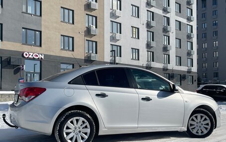 Chevrolet Cruze II, 2013 год, 700 000 рублей, 6 фотография