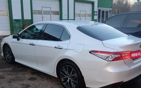 Toyota Camry, 2021 год, 3 200 000 рублей, 3 фотография