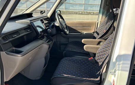 Honda Stepwgn IV, 2016 год, 1 850 000 рублей, 22 фотография