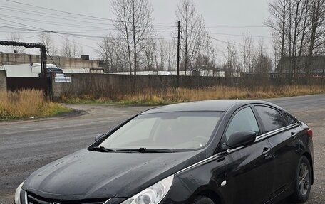 Hyundai Sonata VI, 2011 год, 930 000 рублей, 4 фотография