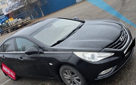 Hyundai Sonata VI, 2011 год, 930 000 рублей, 9 фотография