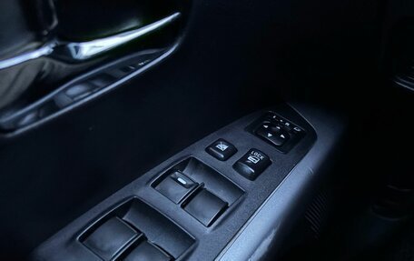 Mitsubishi Outlander III рестайлинг 3, 2010 год, 1 160 000 рублей, 10 фотография