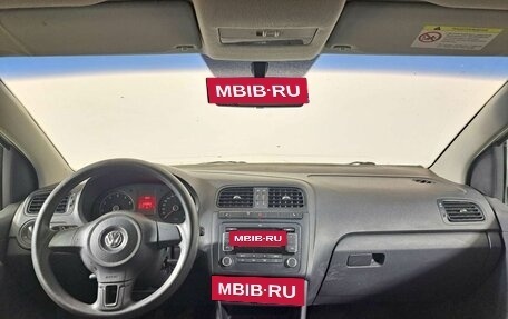 Volkswagen Polo VI (EU Market), 2011 год, 450 000 рублей, 17 фотография