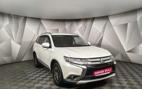 Mitsubishi Outlander III рестайлинг 3, 2018 год, 2 043 000 рублей, 3 фотография