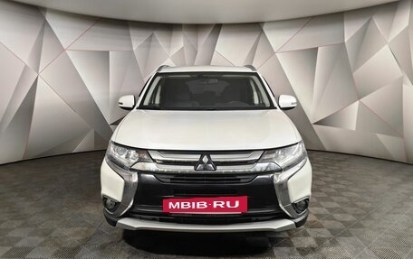 Mitsubishi Outlander III рестайлинг 3, 2018 год, 2 043 000 рублей, 7 фотография