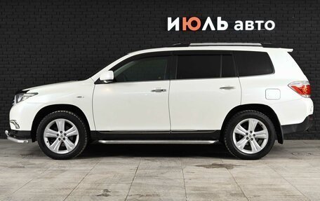 Toyota Highlander III, 2011 год, 1 685 000 рублей, 7 фотография