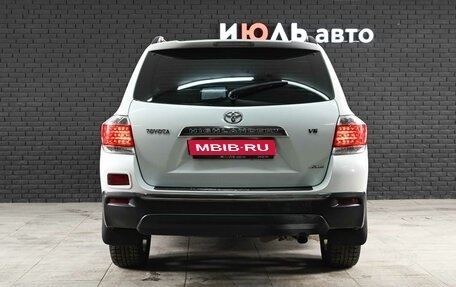 Toyota Highlander III, 2011 год, 1 685 000 рублей, 5 фотография