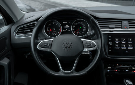 Volkswagen Tiguan II, 2021 год, 2 375 000 рублей, 10 фотография