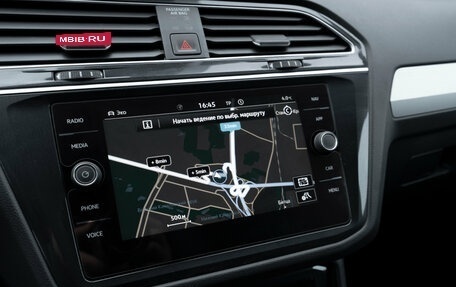 Volkswagen Tiguan II, 2021 год, 2 375 000 рублей, 18 фотография