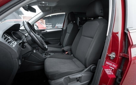 Volkswagen Tiguan II, 2021 год, 2 375 000 рублей, 9 фотография