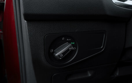 Volkswagen Tiguan II, 2021 год, 2 375 000 рублей, 20 фотография